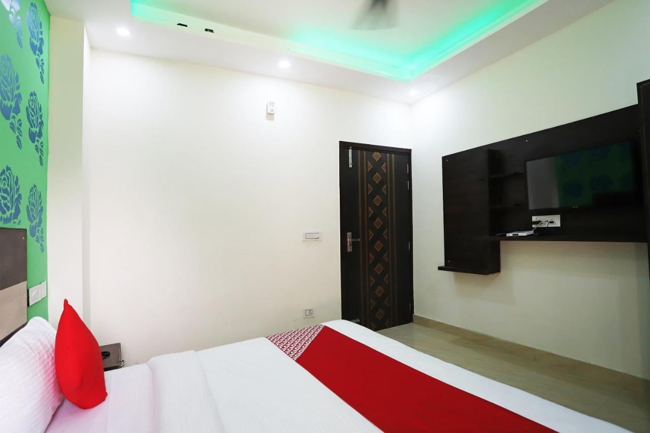 Oyo Flagship 42619 Diamond Key Hotel Delhi  Eksteriør billede