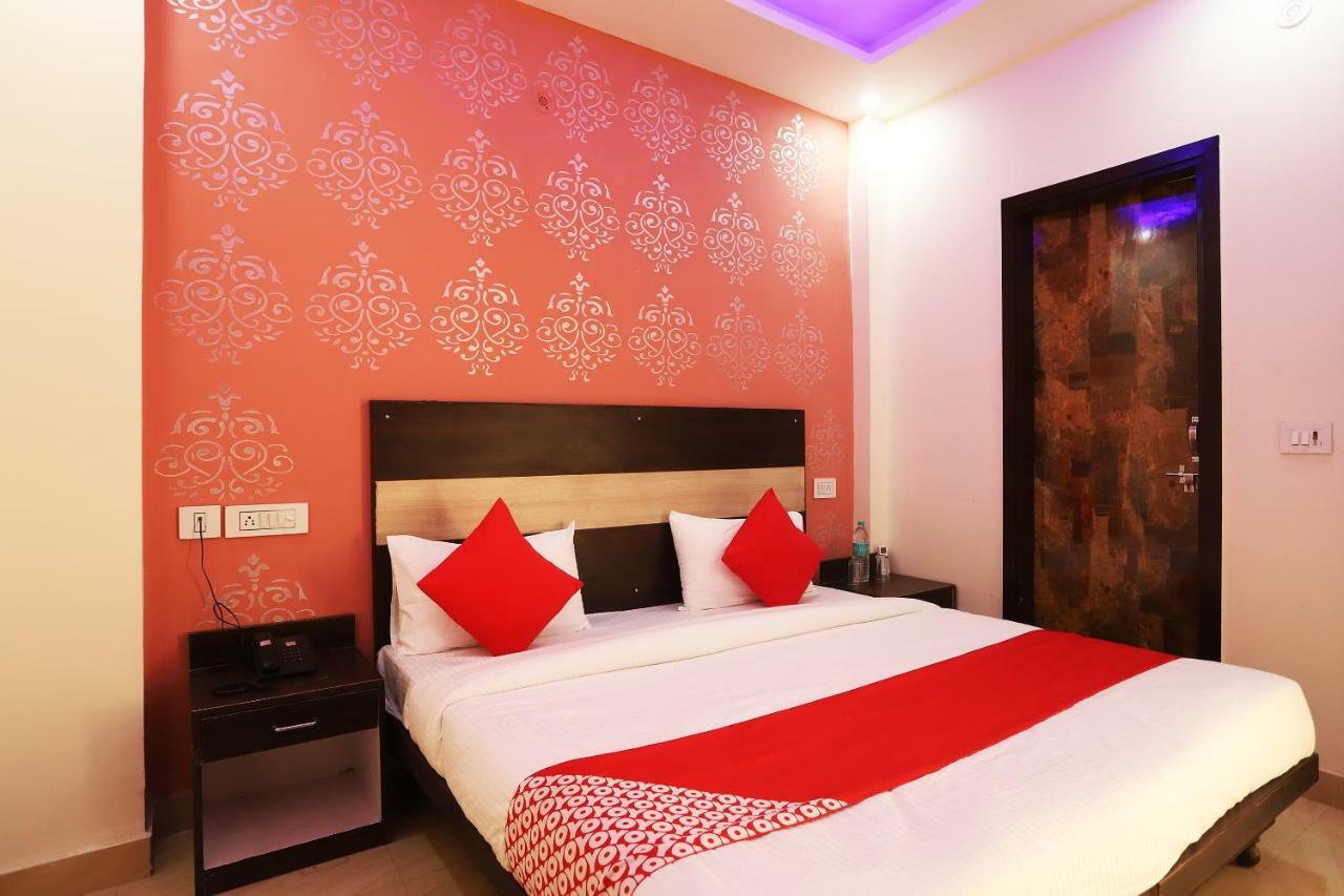 Oyo Flagship 42619 Diamond Key Hotel Delhi  Eksteriør billede